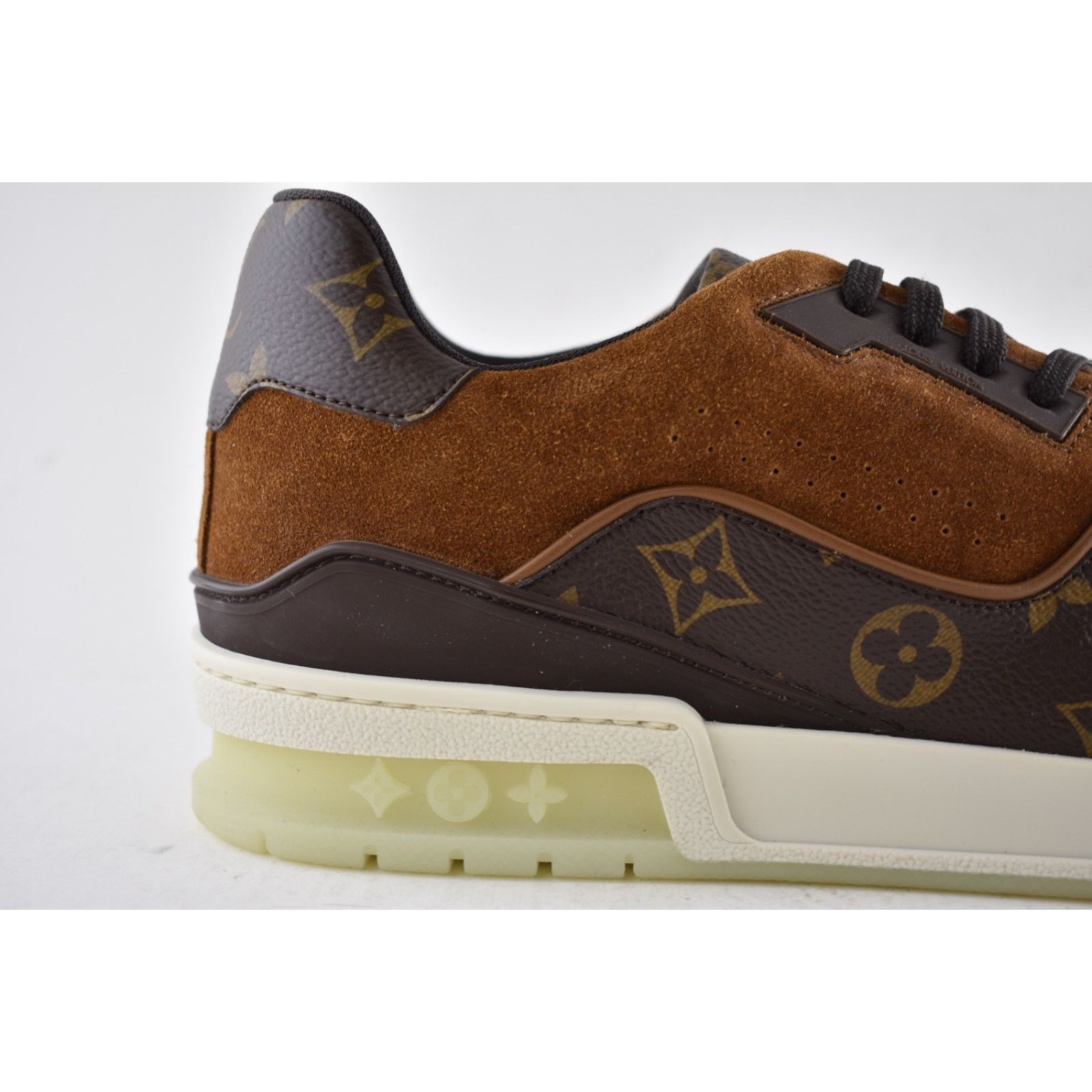 Louis Vuitton Louis Vuitton Brown Monogram LV Logo Suede Low Top Size US 10 / EU 43 - 3 Thumbnail