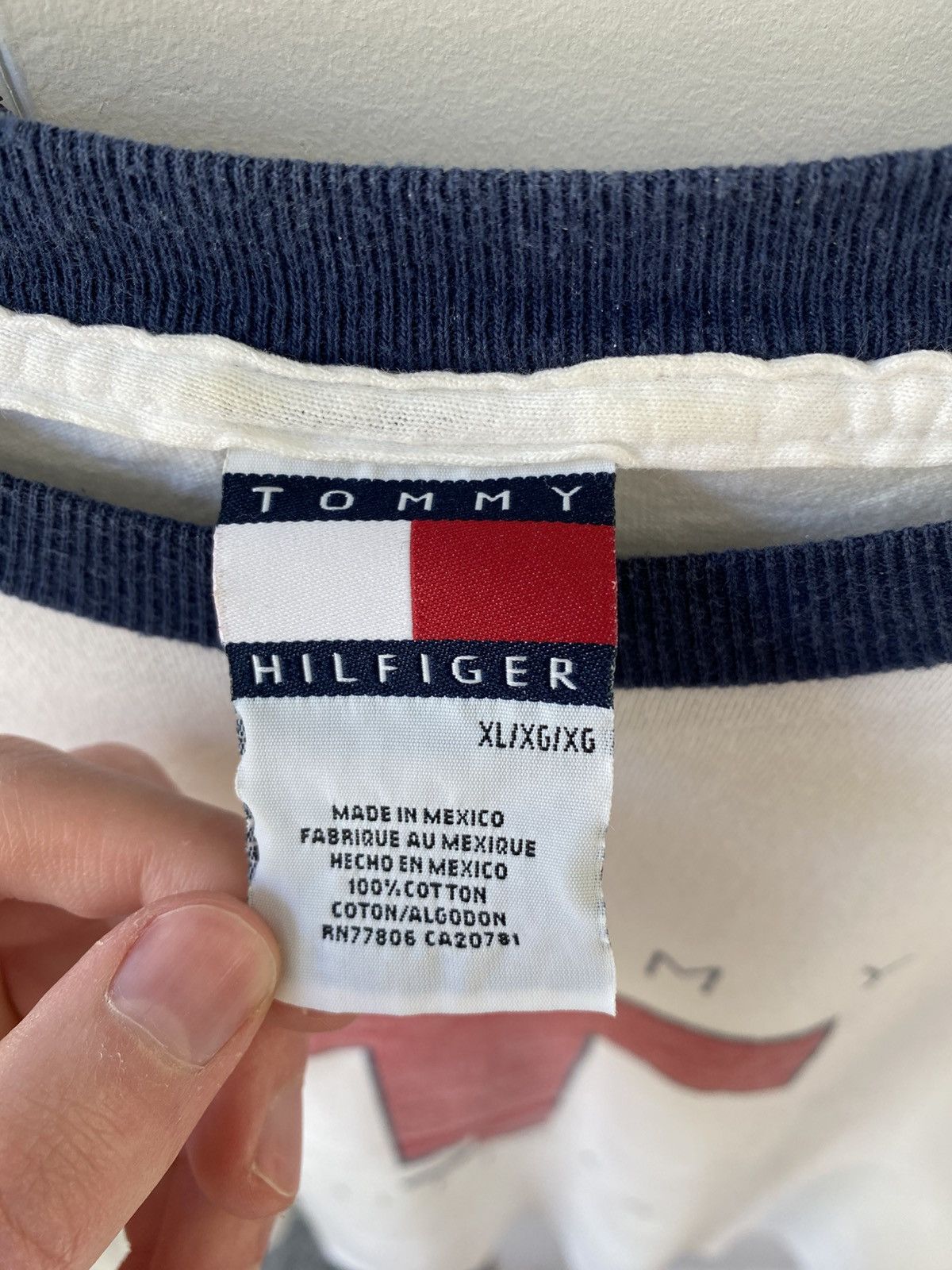 Tommy Hilfiger Vintage Tommy Hilfiger Fragrance Long Sleeve Shirt Size US XL / EU 56 / 4 - 4 Thumbnail