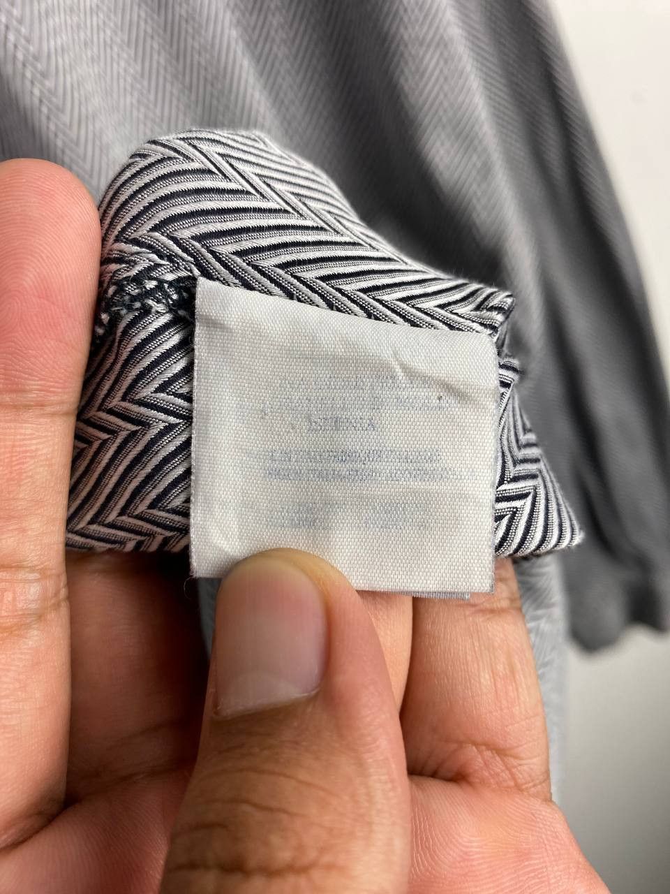 Versace versus by gianni versace shirt italy herringbone design Size US XL / EU 56 / 4 - 10 Thumbnail