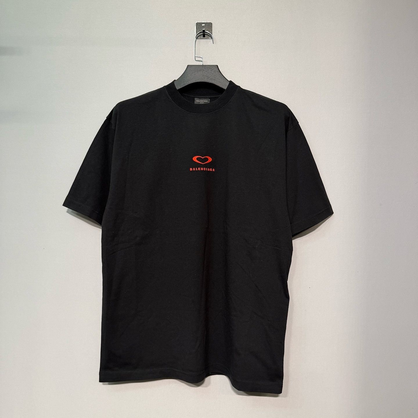 Balenciaga Balenciaga Red Heart Embroidery T-Shirt Size S Size US S / EU 44-46 / 1 - 1 Thumbnail