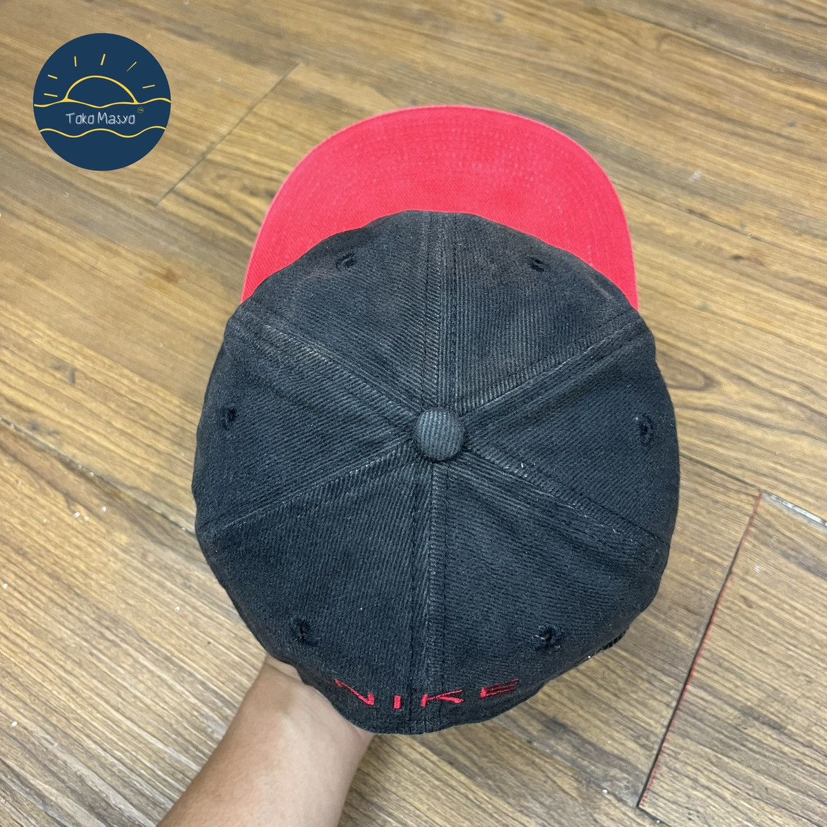 Nike × Vintage Vintage Nike 1990’s Metal Swoosh Cap Red Visor - Black Size ONE SIZE - 7 Thumbnail
