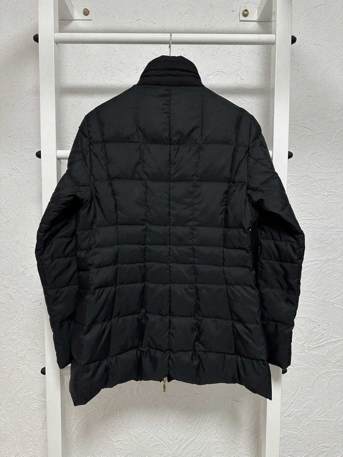 Moncler Vintage Moncler Black Puffer Jacket L Size Monogram Size L / US 10 / IT 46 - 3 Thumbnail