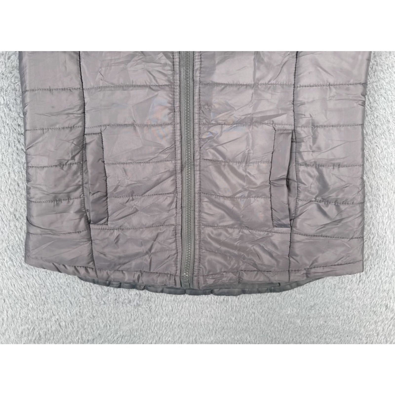 Vintage VINTAGE Rue21 Vest Women Medium Gray Puffer Style Full Zip Polyester Shell Insulated Size M / US 6-8 / IT 42-44 - 5 Thumbnail