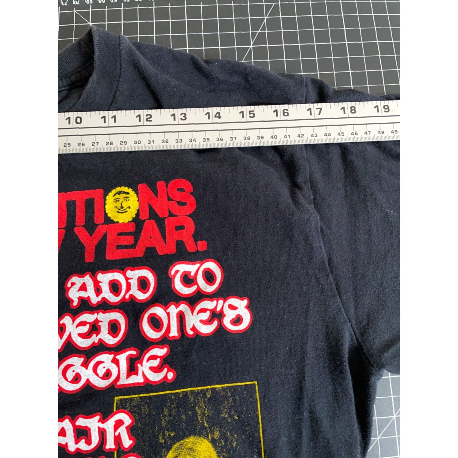 Vintage Vintage Best Intentions for a New Year Long Sleeve T-Shirt Adult Medium Black Retro Graphic Print 2019 Men's Size US M / EU 48-50 / 2 - 7 Thumbnail