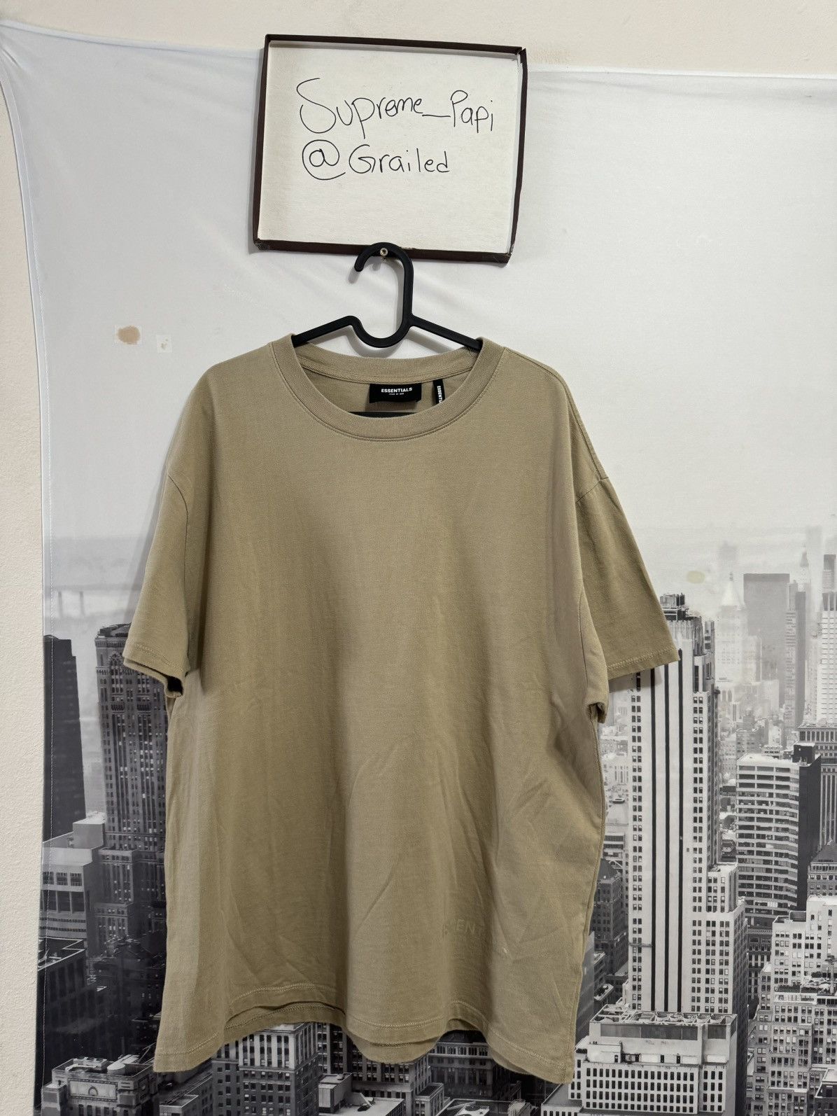 Fear of God 🔥Fear of God Essentials 3M Logo Boxy T-Shirt Tan SZ Small Size US S / EU 44-46 / 1 - 3 Thumbnail