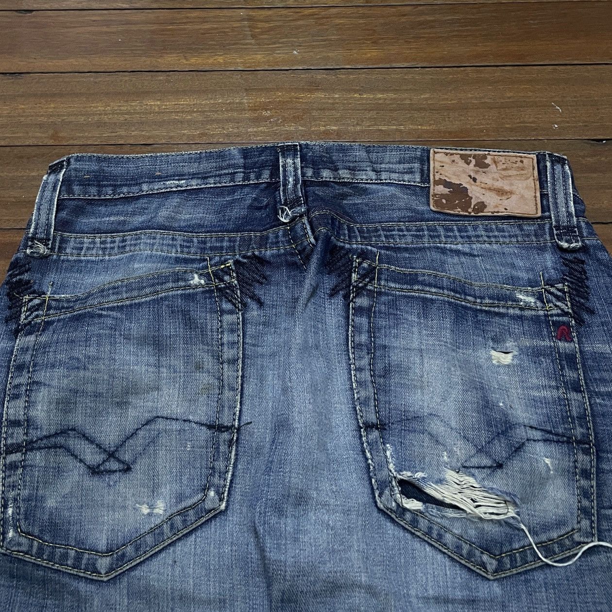 Replay Rare Design Vintage Brand Replay Distressed Jeans 1990s Size US 33 - 4 Thumbnail