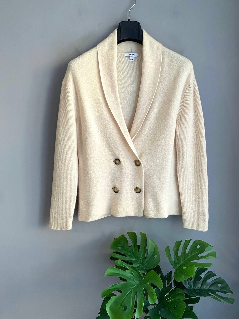 Reiss Reiss Sara Women's Wool/Cashmere Double Breasted Cardigan, M Size M / US 6-8 / IT 42-44 - 1 Thumbnail