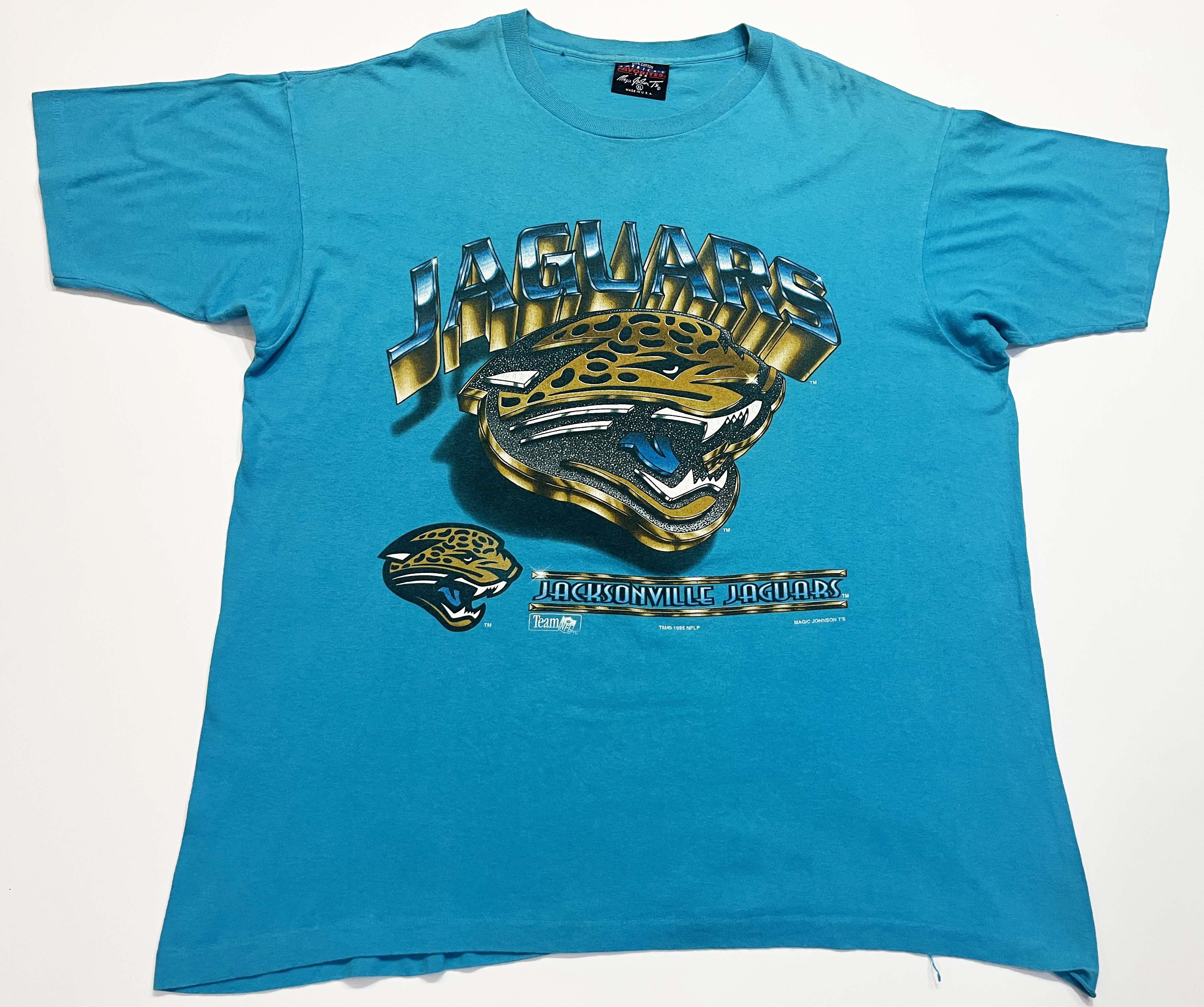 NFL Vintage Magic Johnson 1995 NFL Jacksonville Jaguars T-Shirt Size US XL / EU 56 / 4 - 1 Thumbnail