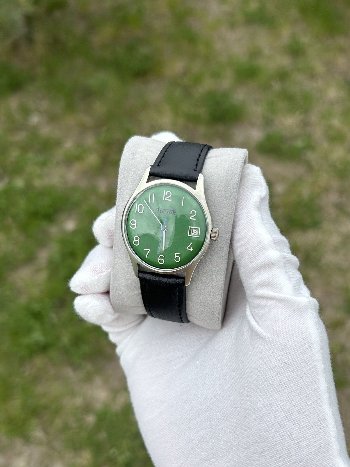 Vintage Vintage Watch Vostok USSR Soviet Mechanical Wristwatch 1980s Size ONE SIZE - 14 Thumbnail