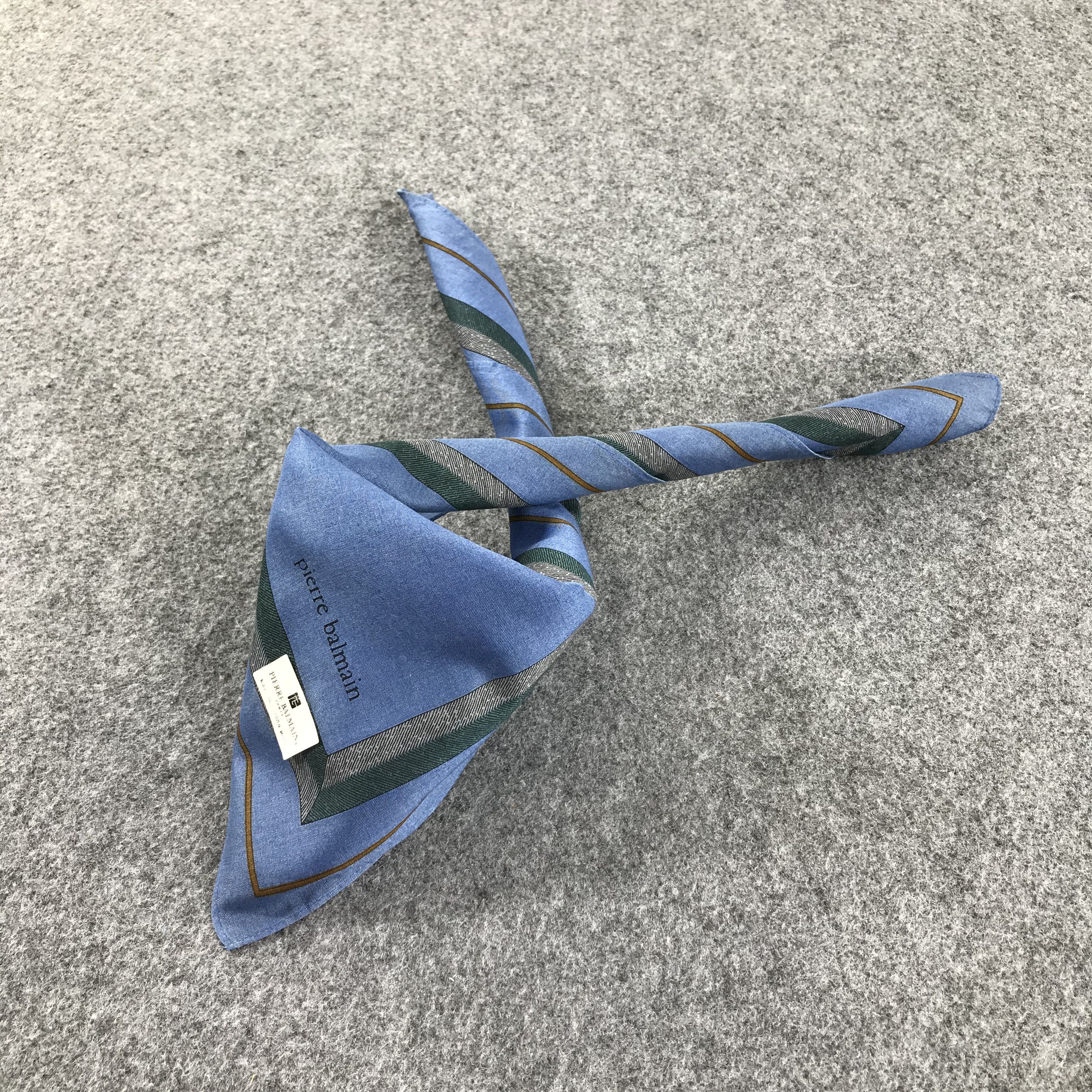 Pierre Balmain × Vintage Pierre Balmain Handkerchief Neckerchief Bandana H211 Size ONE SIZE - 3 Thumbnail