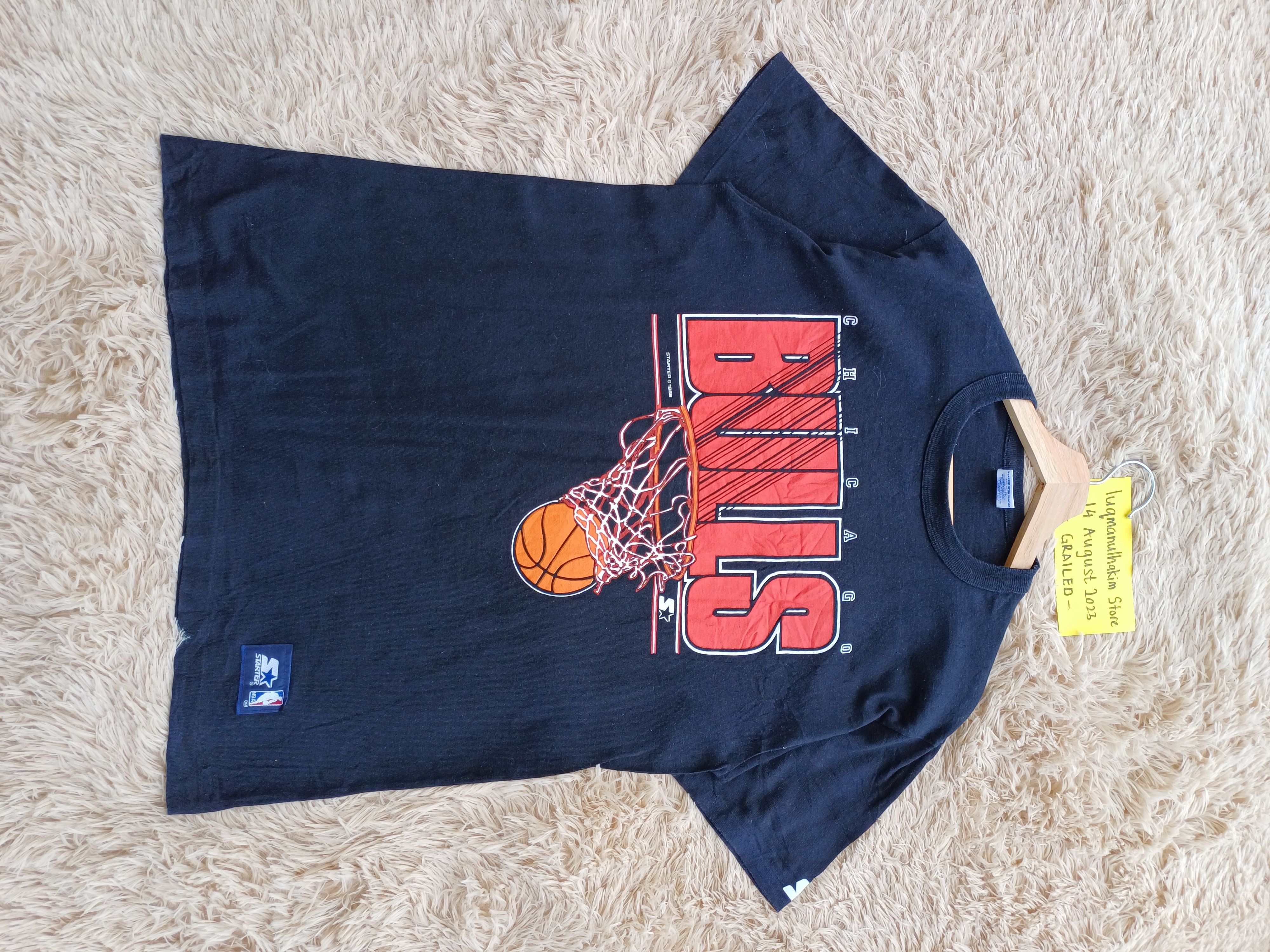 NBA Rare Vintage Chicago Bulls NBA Tshirt Size US M / EU 48-50 / 2 - 2 Thumbnail