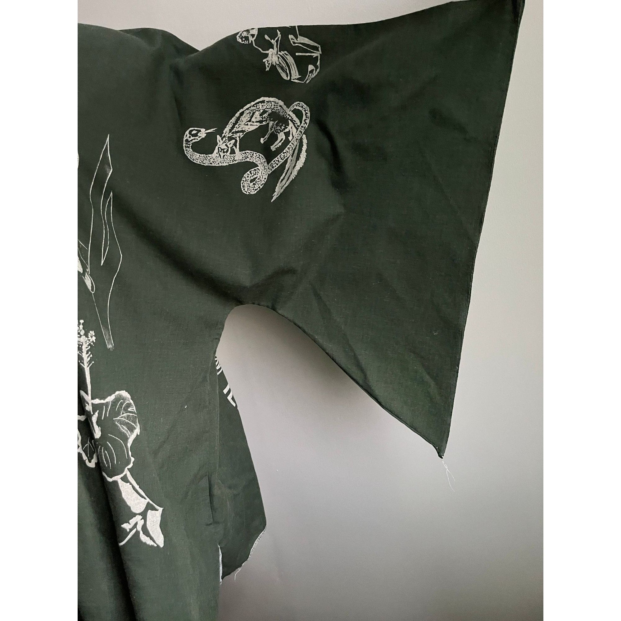 Vintage 90s vintage tee tunic Martinique flower island shirt 1990s Size US XL / EU 56 / 4 - 6 Thumbnail