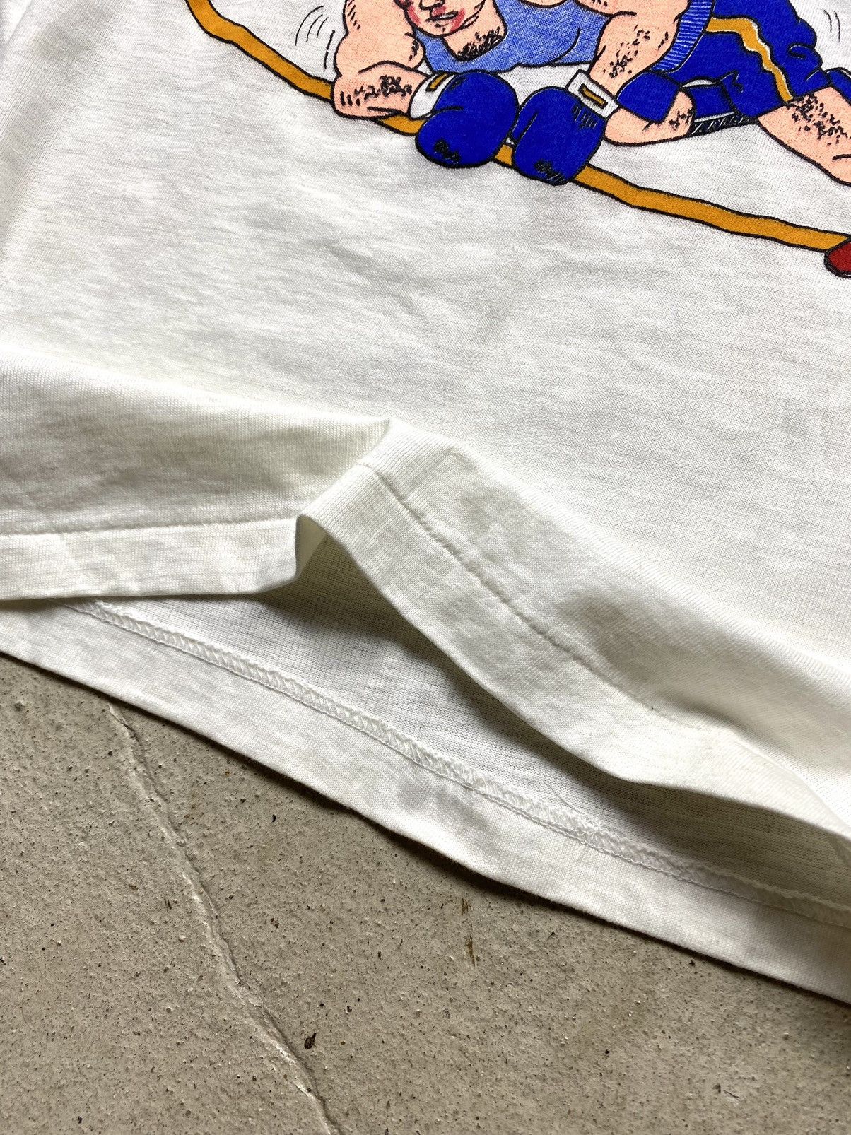 Band Tees Rare! 90’s Vintage Strong Girls Club Art T Shirt Humor Size US L / EU 52-54 / 3 - 13 Thumbnail
