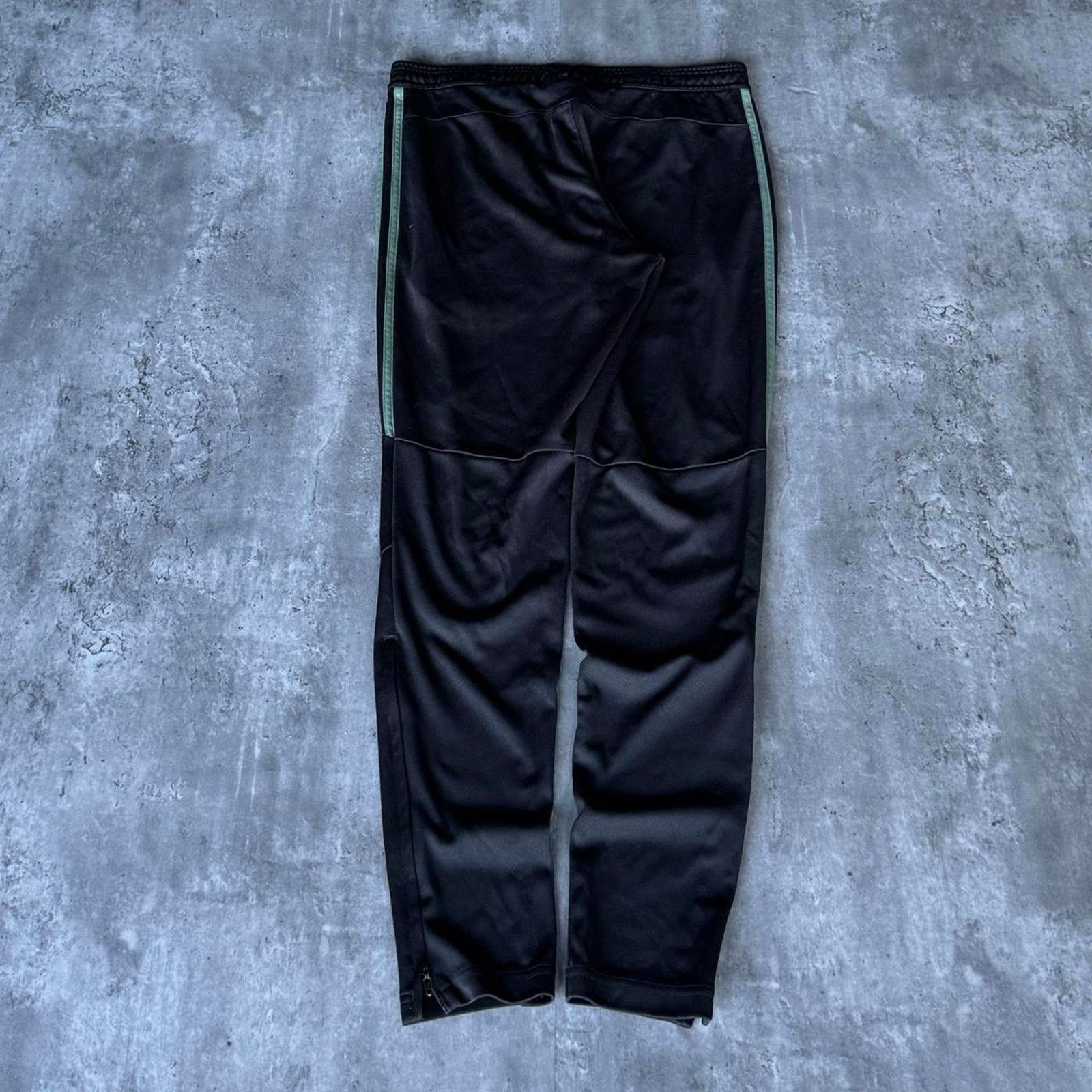 Adidas × Vintage Vintage Y2K Adidas Black & Green Opium Sweatpants Size US 33 - 2 Thumbnail