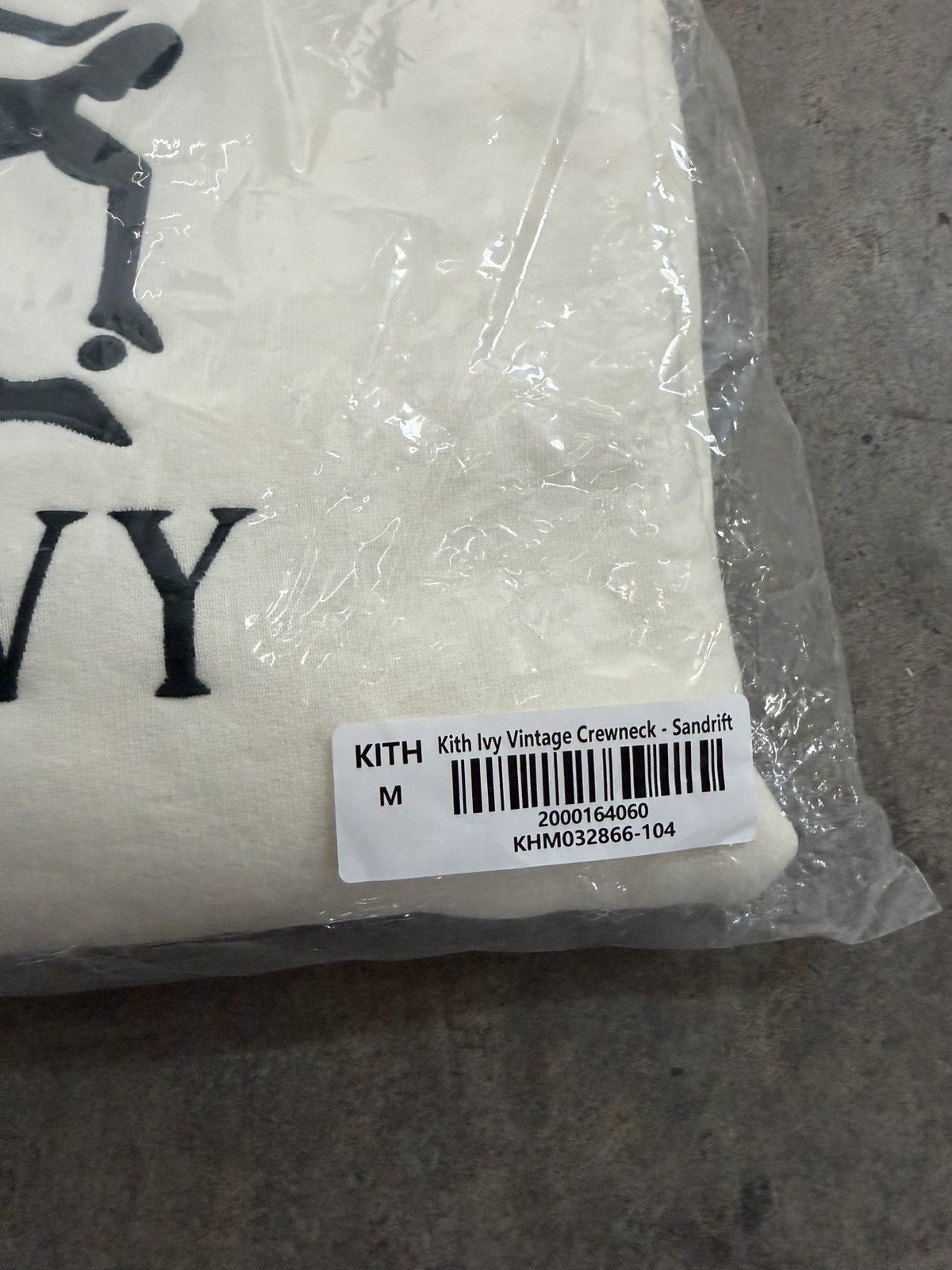 Kith Kith Ivy Vintage Crewneck Sandrift Size US M / EU 48-50 / 2 - 11 Thumbnail