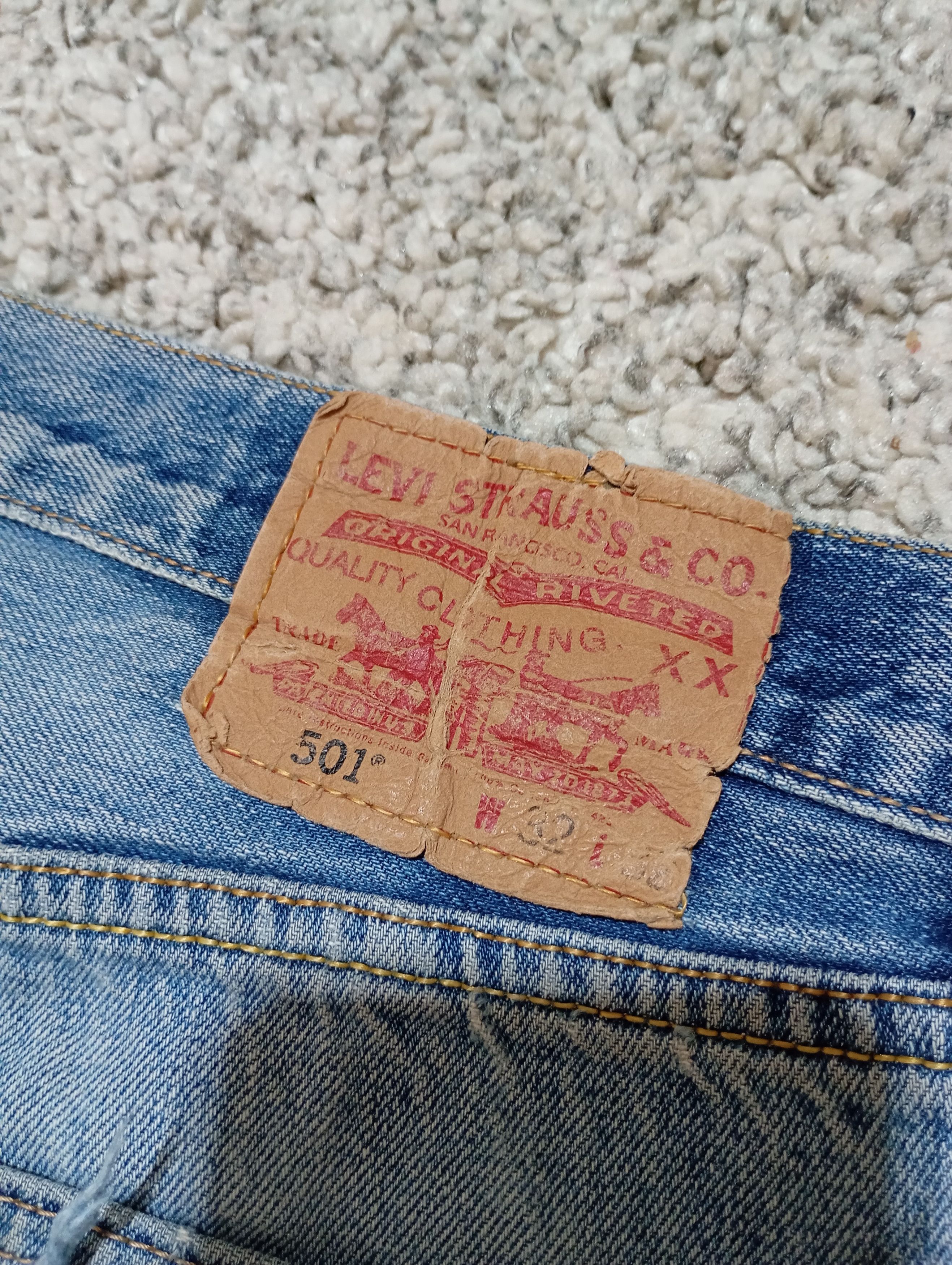 Levi's Vintage Levis 501 Bleu Wash Distressed Jeans Size US 32 / EU 48 - 7 Thumbnail