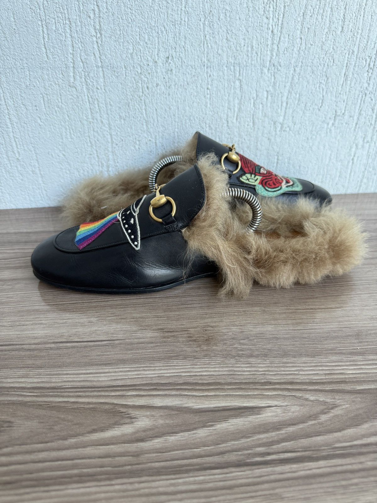 Gucci Ufo and dragons Fur mules Size US 7.5 / EU 40-41 - 7 Thumbnail