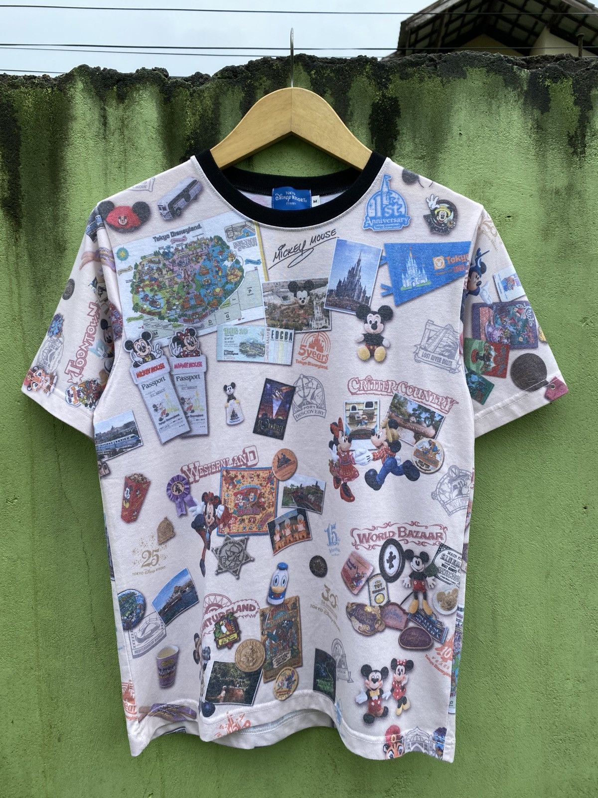 Disney Tokyo Disney Resort Tokyo / Pixar All Over Print Tshirt Size US M / EU 48-50 / 2 - 1 Thumbnail