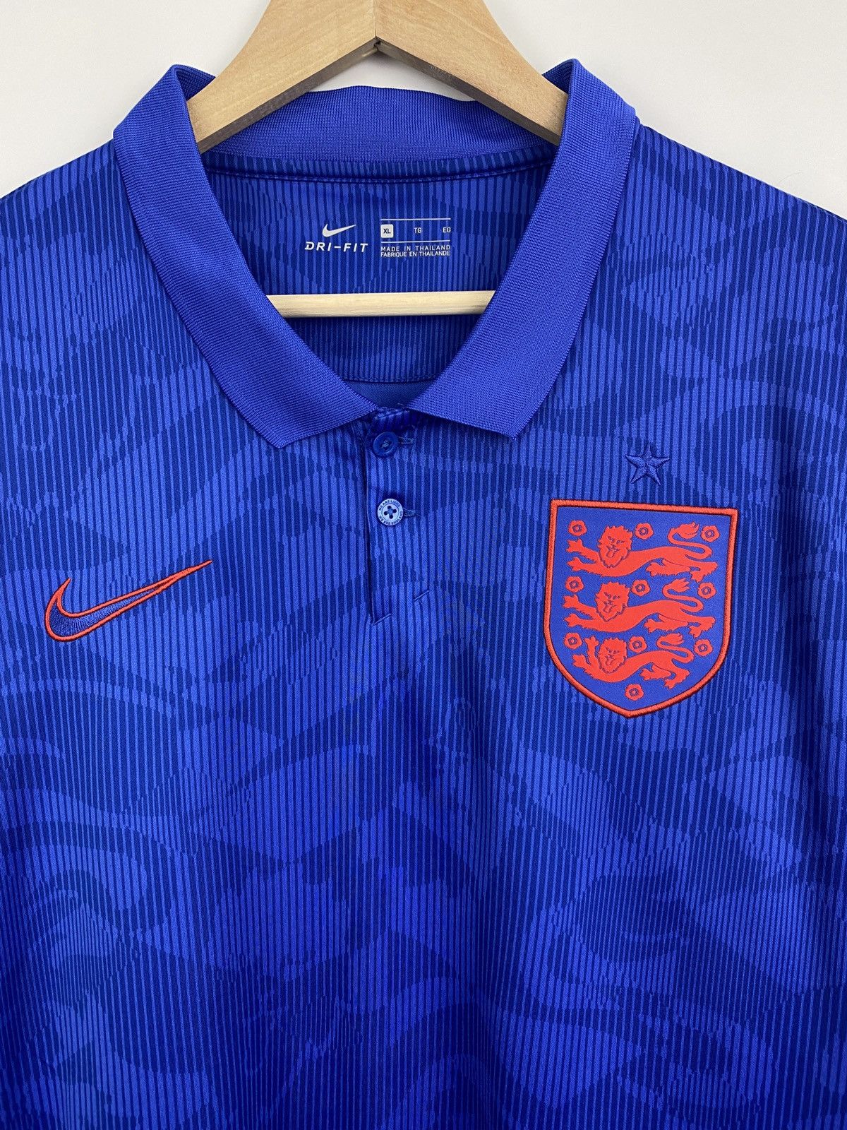 Nike 🏴󠁧󠁢󠁥󠁮󠁧󠁿 England Nike 2021 Soccer Jersey Training Rare Retro Y2K Size US XL / EU 56 / 4 - 4 Thumbnail