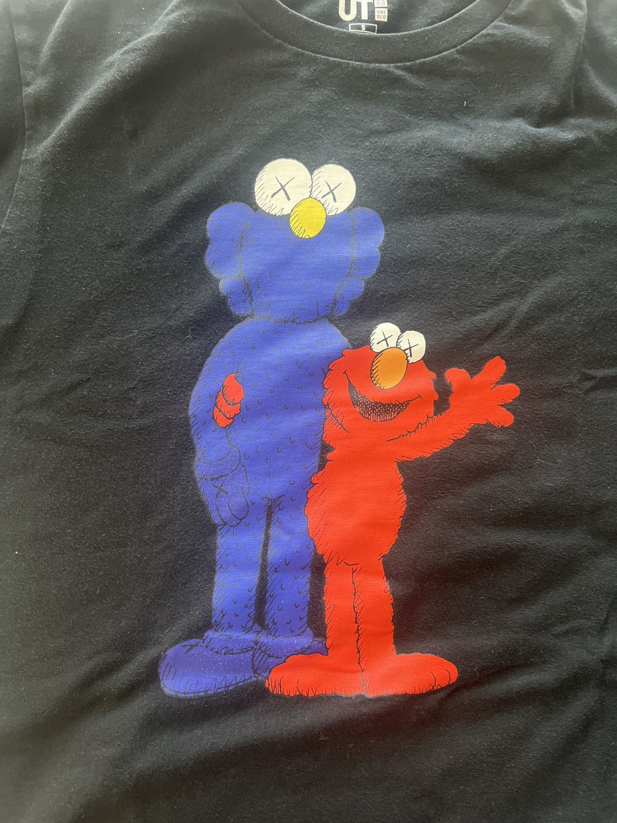 Kaws × Uniqlo Uniqlo x Kaws Sesame black tee Size US S / EU 44-46 / 1 - 2 Thumbnail