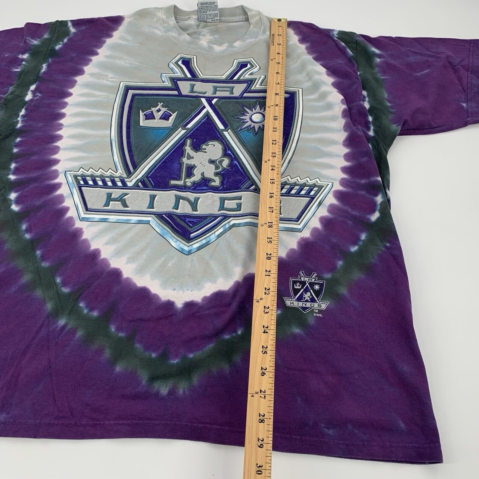 Liquid Blue × Vintage RARE Vintage 90s LA Kings NHL Hockey Tie Dye T-Shirt Size US XL / EU 56 / 4 - 7 Thumbnail