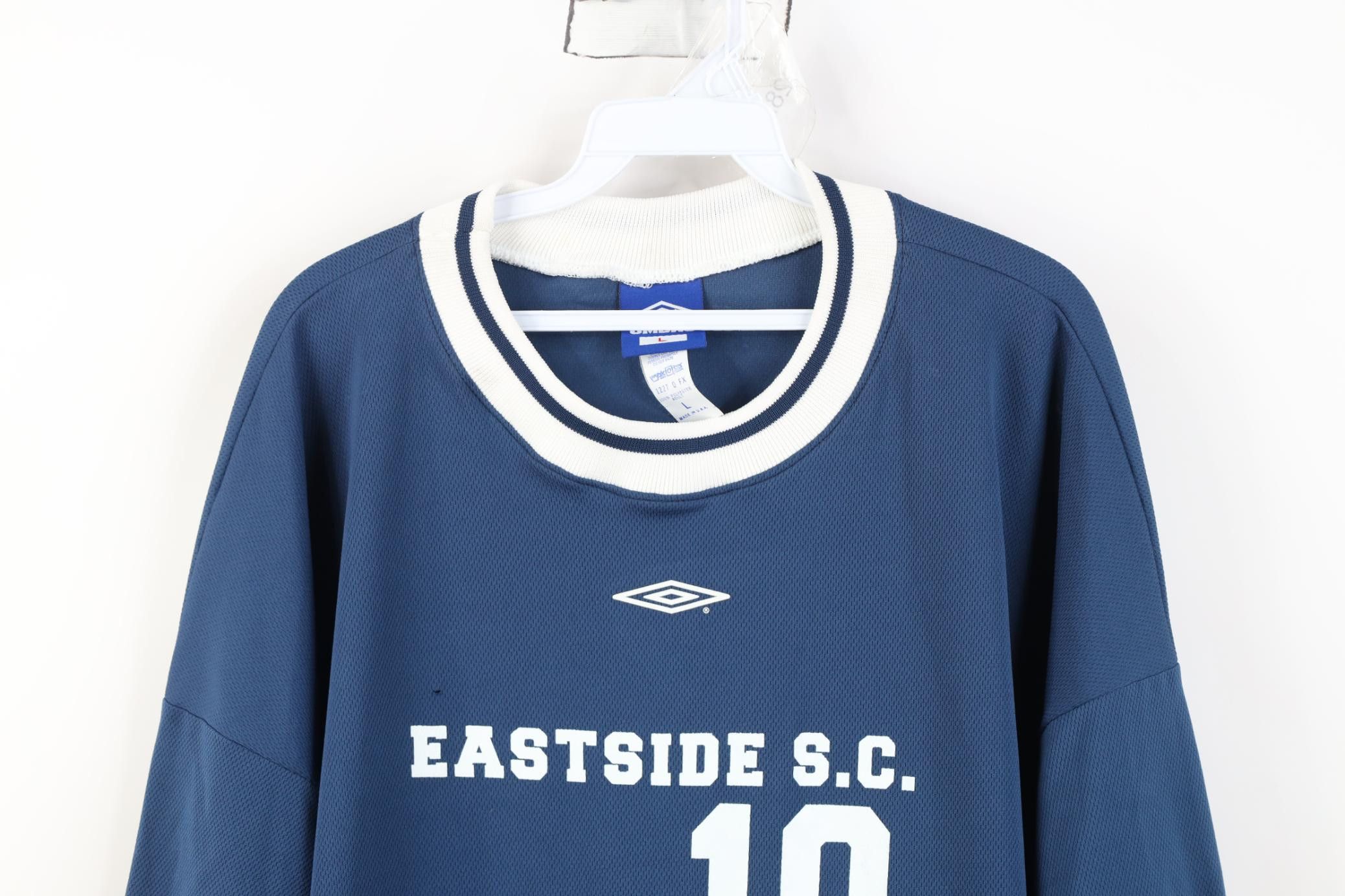 Umbro Vintage 90s Umbro Futbol Soccer Jersey T-Shirt Blue USA Size US L / EU 52-54 / 3 - 2 Thumbnail