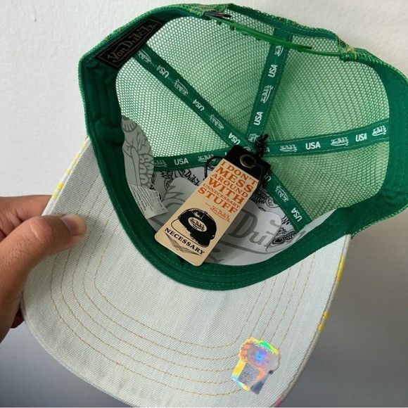 Designer × Von Dutch NWT VON DUTCH LIGHT DENIM APPLE LOGO TRUCKER HAT Size ONE SIZE - 6 Thumbnail