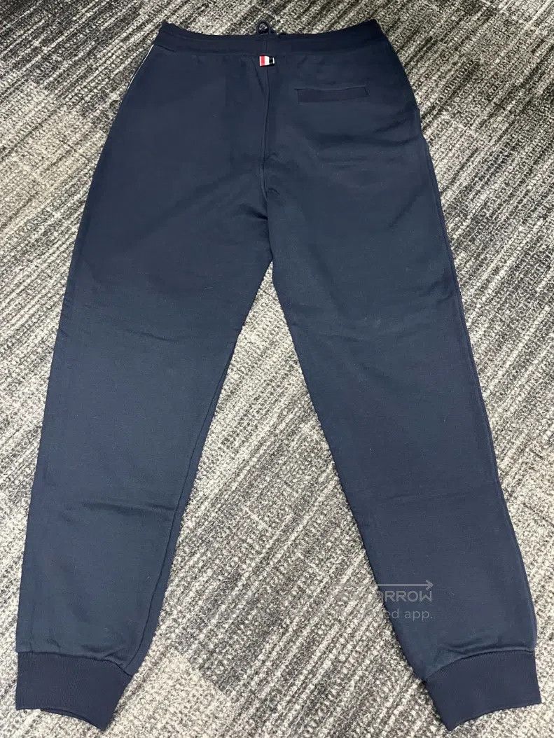 Thom Browne Thom Browne size 4 Side-Striped Sports Sweatpants Size US 32 / EU 48 - 4 Thumbnail