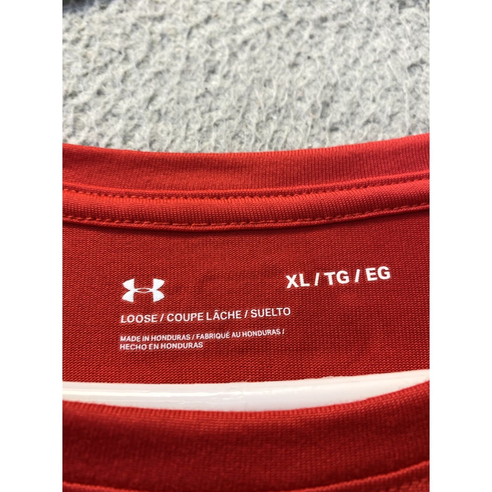 Under Armour Under Armour T-Shirt XL Red Crew Neck Short Sleeve Spell Out Loose Man Mens Adult XL Red Under Armour Shirt Size XL / US 12-14 / IT 48-50 - 3 Thumbnail
