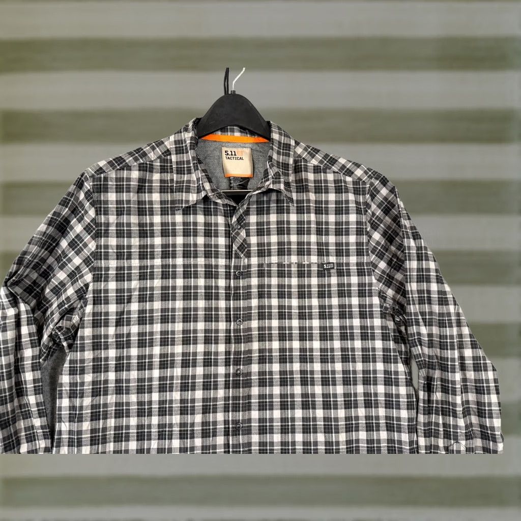 Vintage 5.11 Tactical Shirt Mens M Gray Button Black Plaid Long Sleeve Snaps Workwear Size US M / EU 48-50 / 2 - 1 Thumbnail