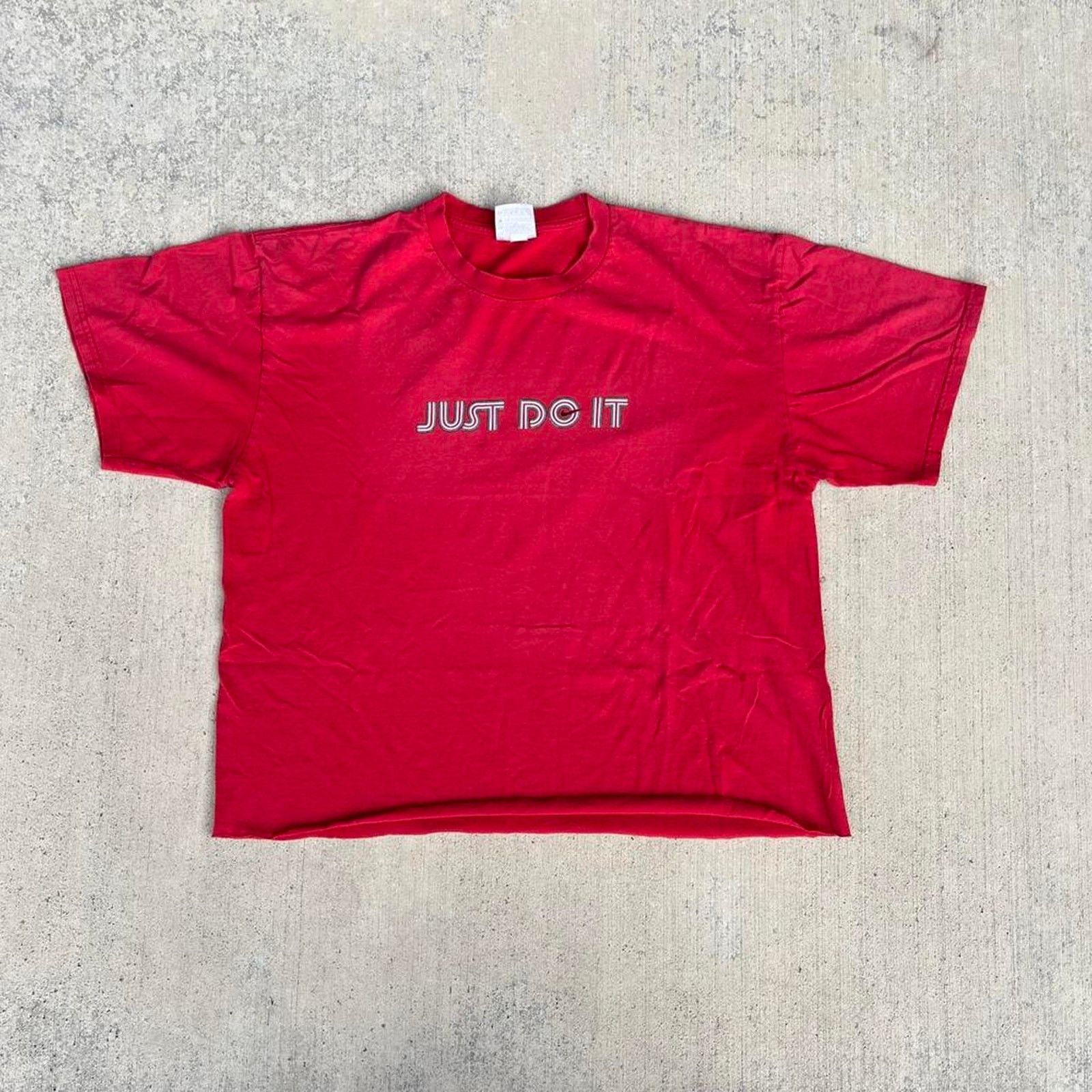 Nike Y2K Nike Cropped JUST DO IT Baggy Red T-Shirt Size M / US 6-8 / IT 42-44 - 1 Thumbnail