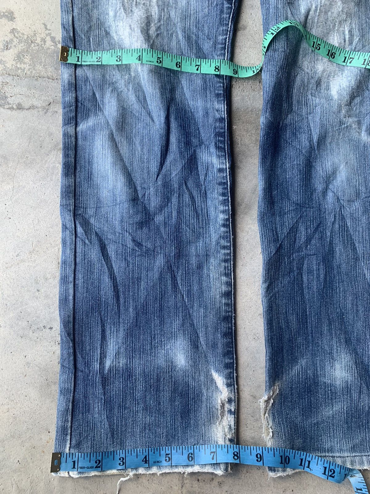 Edwin Distressed Edwin 503 made in Japan 🇯🇵 nice faded. Size US 31 - 5 Thumbnail