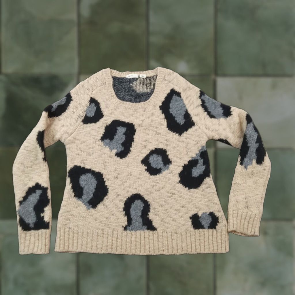 Anthropologie Anthropologie Women Medium Sweater Beige Cheetah Print Pullover Size M / US 6-8 / IT 42-44 - 1 Thumbnail