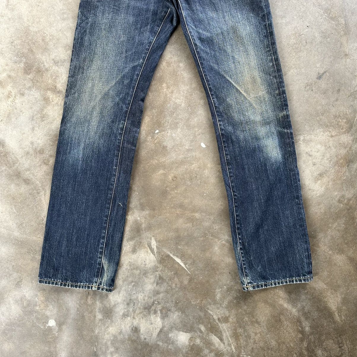 Japanese Brand Vintage Japanese UJ Faded Denim Jean Pant W33 Size US 33 - 2 Thumbnail