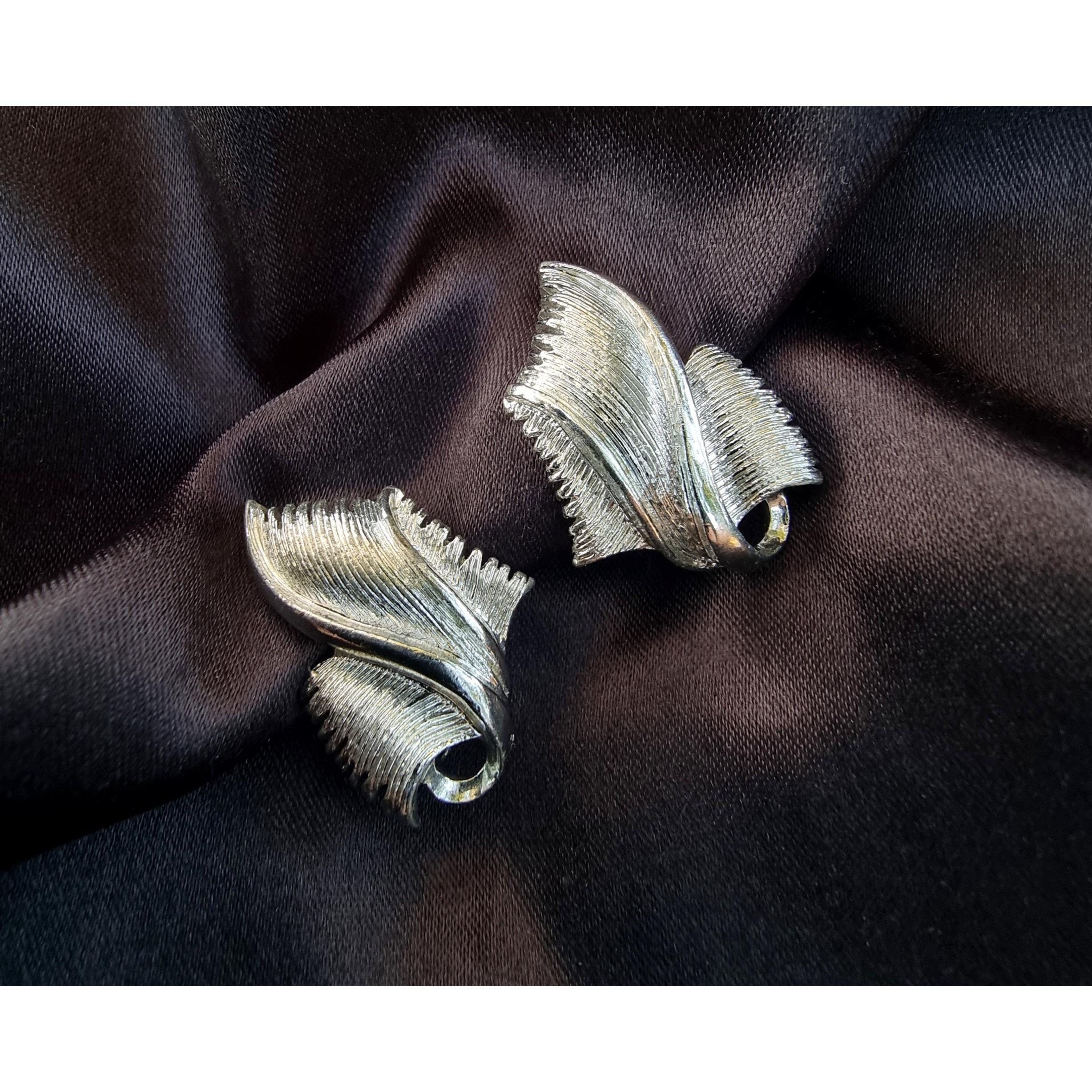 Vintage Rare Find Vintage PAKULA Earrings Leaves Leaf Floral Silver Size ONE SIZE - 5 Thumbnail