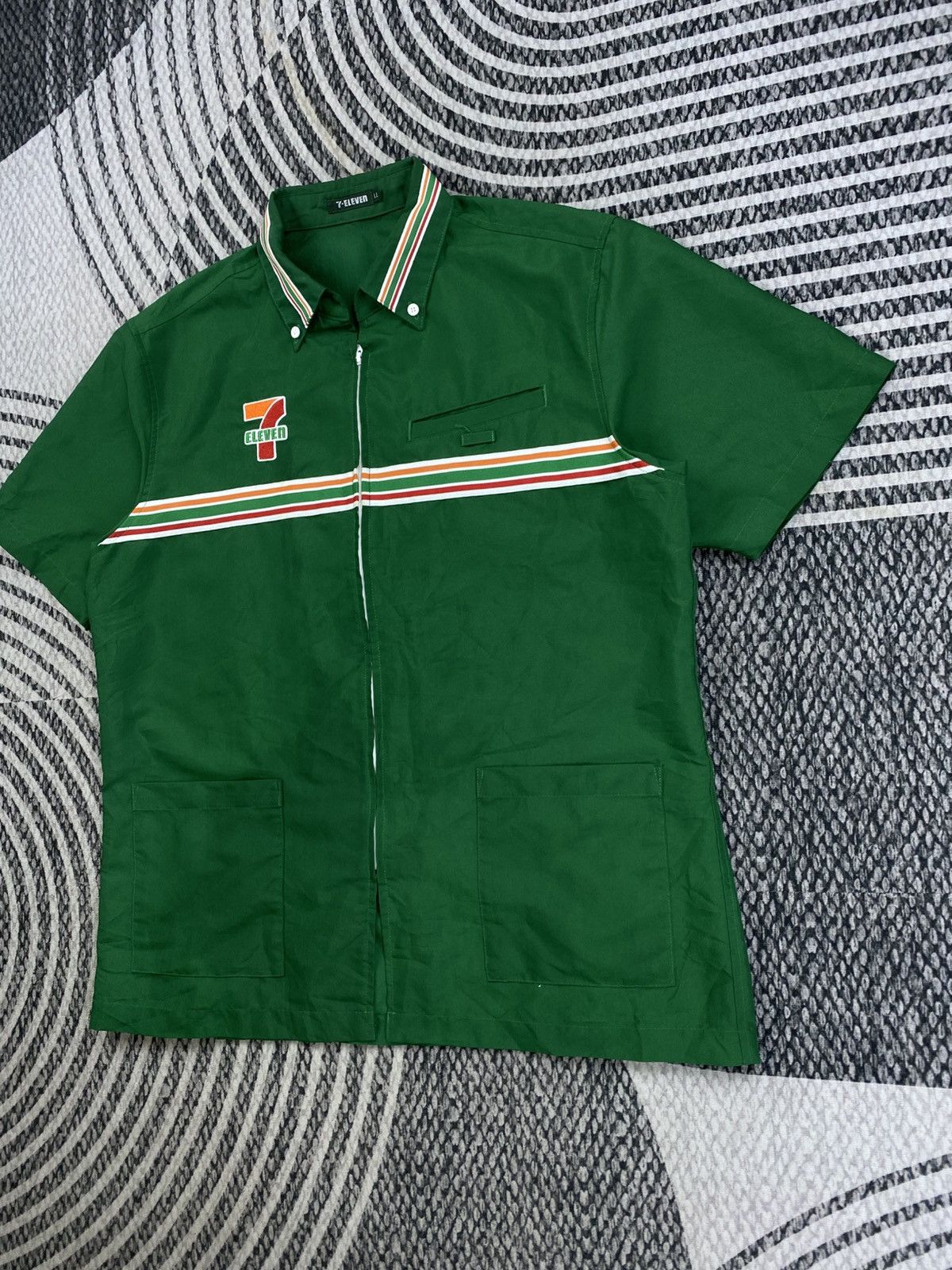 Japanese Brand Vtg 7 Eleven Edition Staff Uniform Workwear Jacket Size US L / EU 52-54 / 3 - 4 Thumbnail