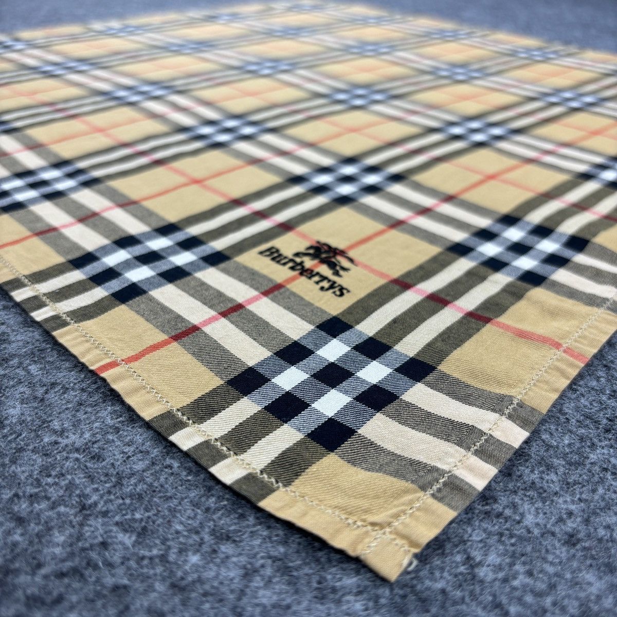 Burberry × Vintage Handkerchief # E026 # Bandana # Neckerchief Size ONE SIZE - 5 Thumbnail