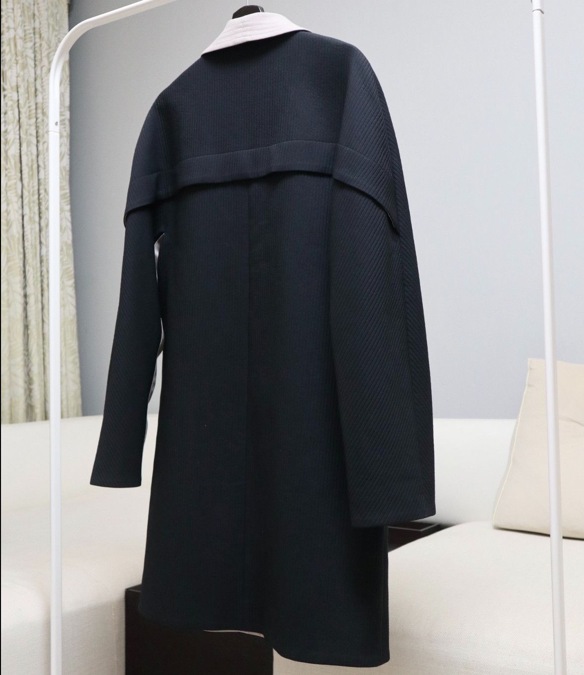 Kiko Kostadinov KIKO KOSTADINOV black-and-white patchwork silhouette coat Size US S / EU 44-46 / 1 - 2 Thumbnail