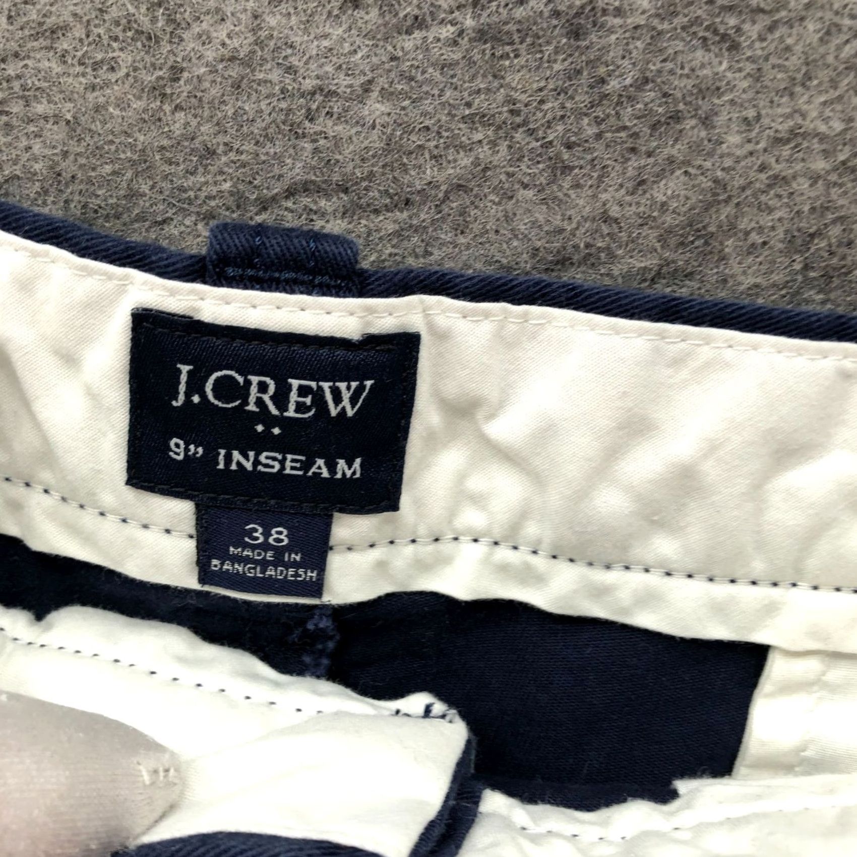 J.Crew J. Crew 9'' Flex Chino Shorts Mens 38 Navy Blue Flat Front Stretch Regular Color Blue Pocket Zipper Closure Casual Mens Size US 38 / EU 54 - 6 Thumbnail
