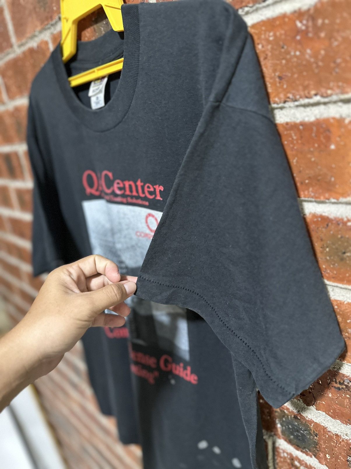 Sears Vintage QACenter Compuware Faded Tee Size US XL / EU 56 / 4 - 6 Thumbnail
