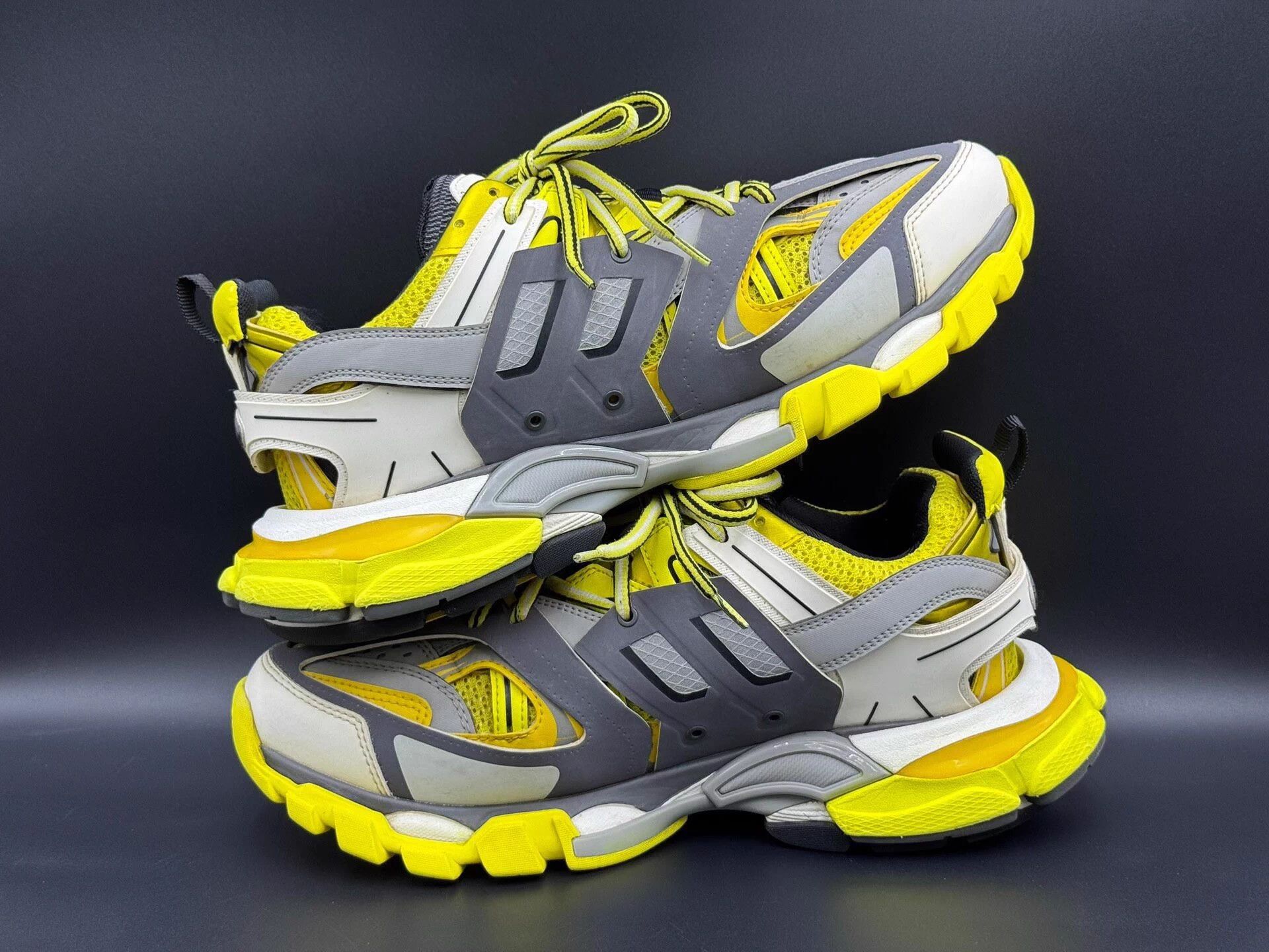 Balenciaga Balenciaga Track low top men's yellow dad shoe Size US 8 / EU 41 - 4 Thumbnail