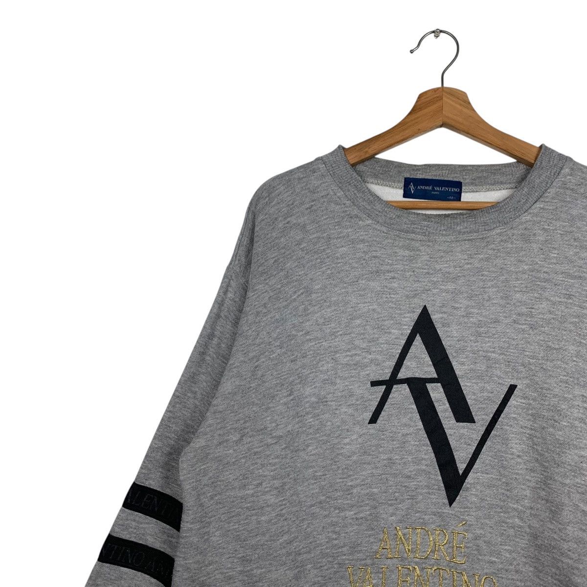 Valentino ANDRE VALENTINO Paris Big Logo Sweatshirts #1738-C77 Size US M / EU 48-50 / 2 - 6 Thumbnail