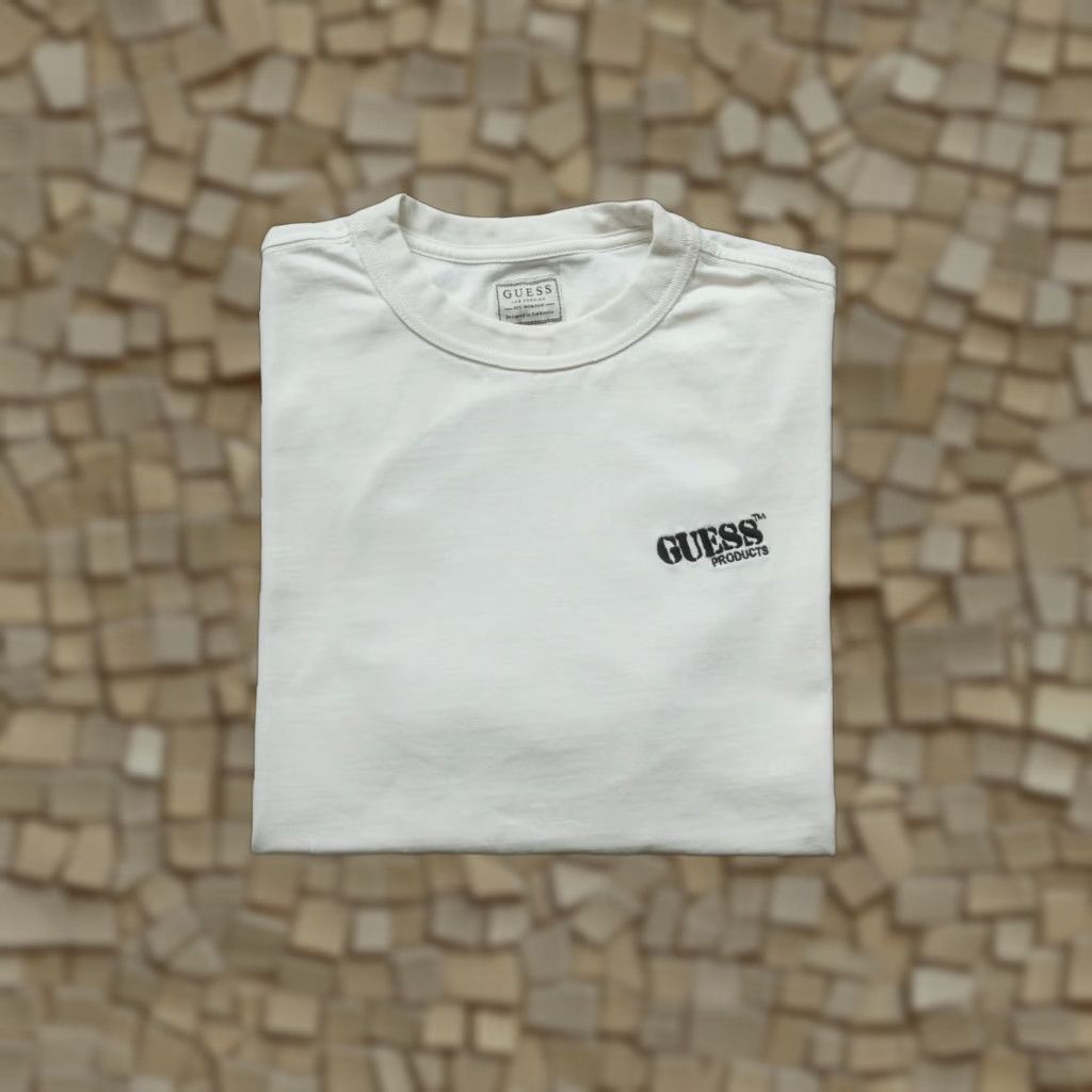Guess VINTAGE GUESS T-Shirt Men S White 90s Y2K Distressed Graphic Print Crew Neck Short Sleeve 22" Pit to Pit 27" Length Mens Size S Size US S / EU 44-46 / 1 - 1 Thumbnail