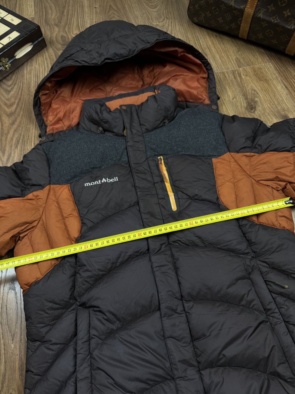 Montbell Down jacket MontBell Japan original casual outdoors item Size US M / EU 48-50 / 2 - 4 Thumbnail