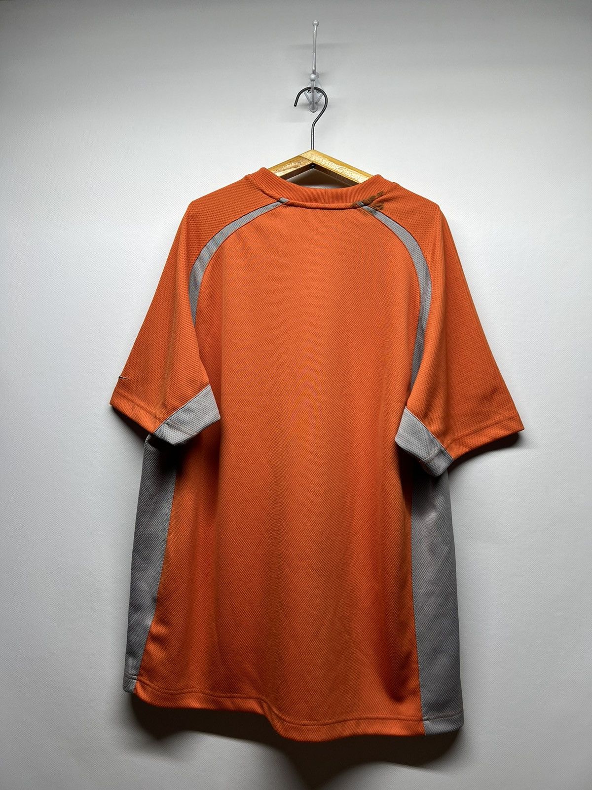Nike × Vintage Vintage Y2k Nike 🧡 Faded Spell Out Big Logo T-Shirt 00’s Size US L / EU 52-54 / 3 - 8 Thumbnail