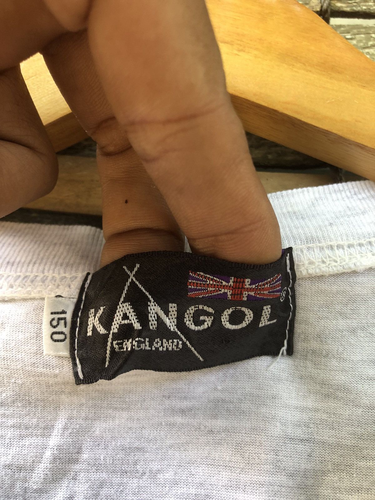 Kangol 🔥Vintage 90s🔥 Casual Kangol Centre Logo Tshirts Size US M / EU 48-50 / 2 - 16 Thumbnail