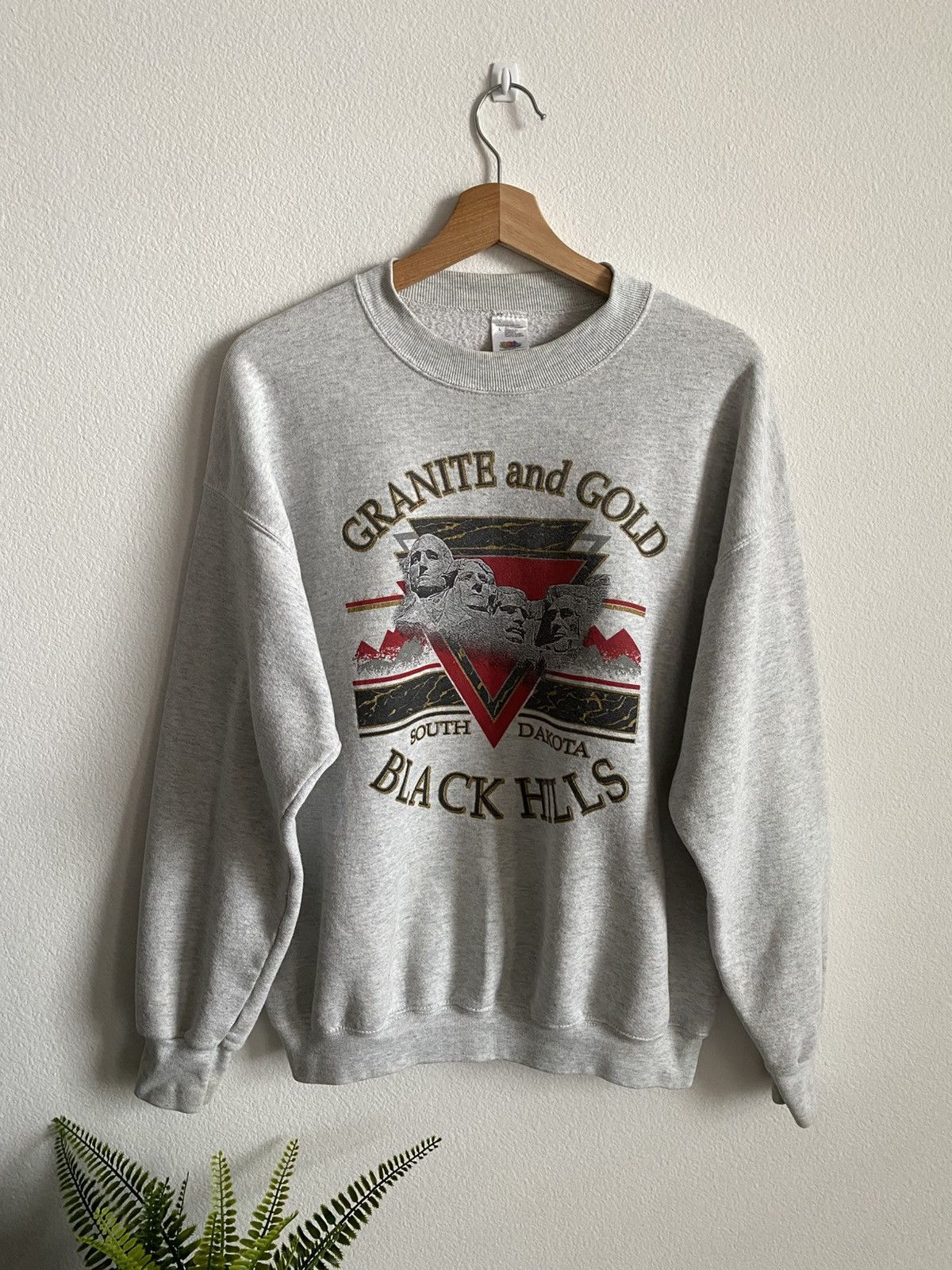 Vintage Vintage 90s Mount Rushmore South Dakota Sweatshirt Size US L / EU 52-54 / 3 - 1 Thumbnail