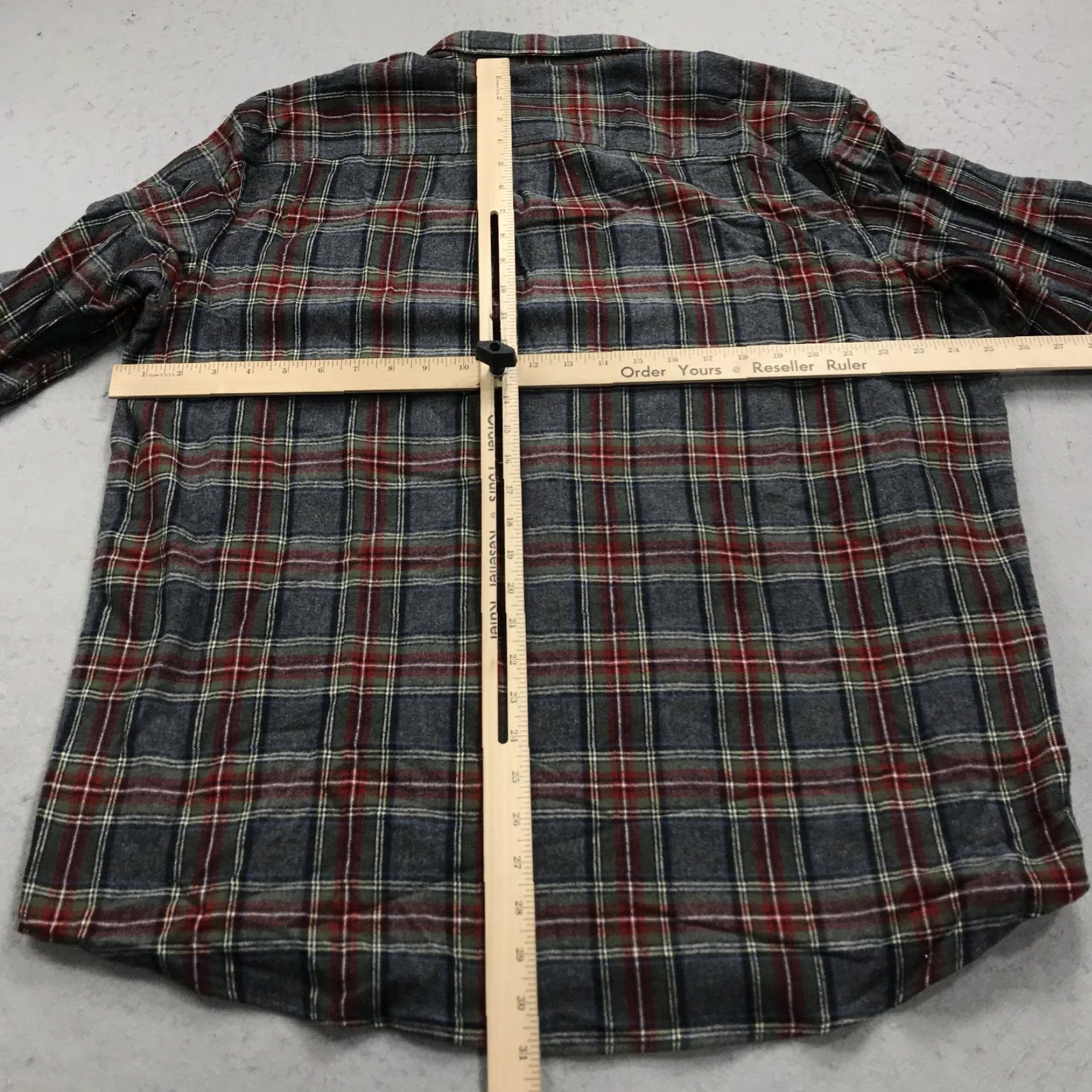 Vintage VINTAGE L.L. Bean Shirt Mens L Gray Red Scotch Plaid Flannel Casual Winter Fall Button-Up Size US L / EU 52-54 / 3 - 6 Thumbnail