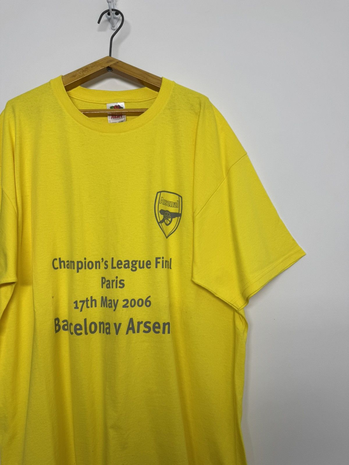 Fruit Of The Loom Arsenal Vs Barcelona CL Final 2006 Football T Shirt Size US XL / EU 56 / 4 - 6 Thumbnail