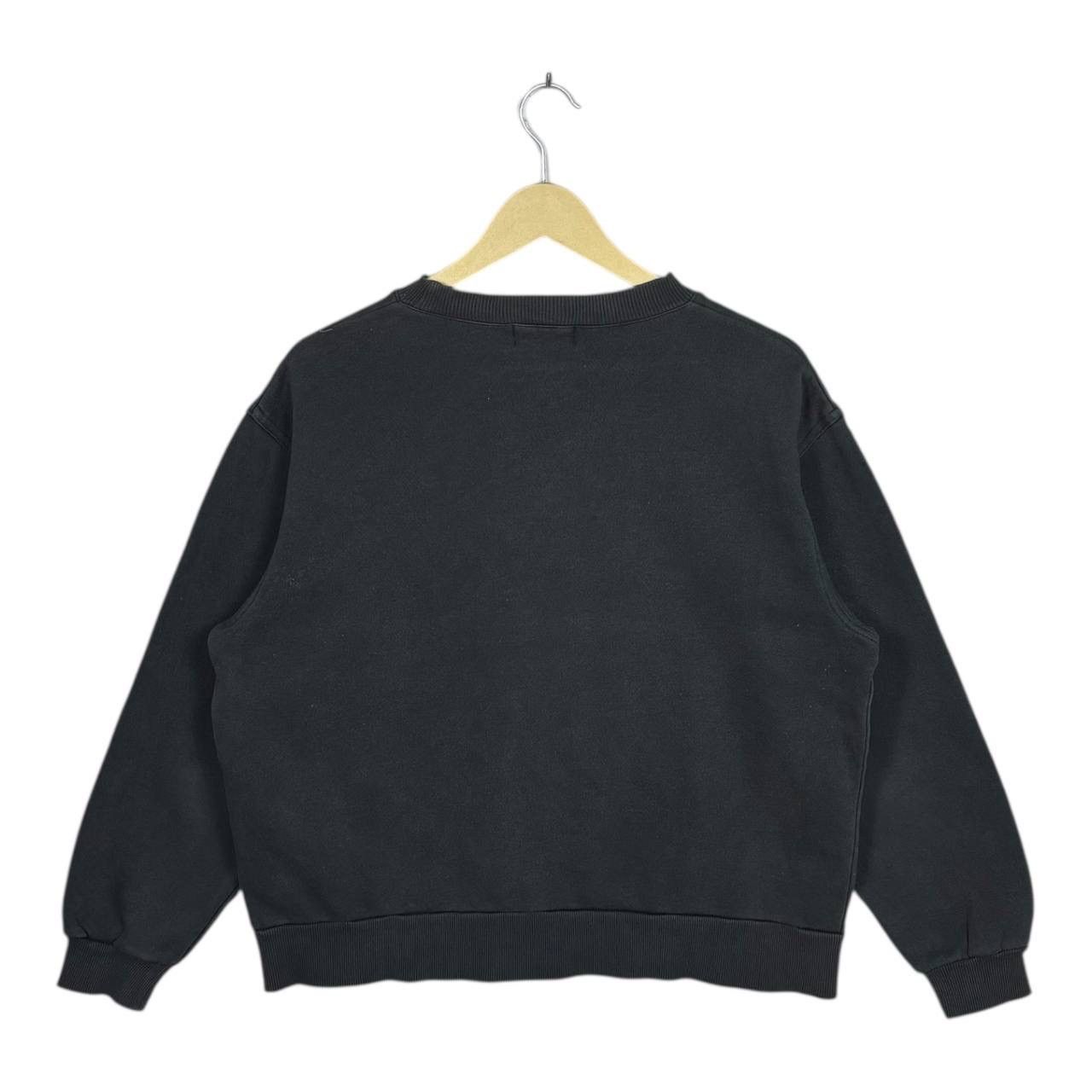 Fila Vintage 90s Fila Oval Logo Boxy Sweatshirt Sun Faded Black Size US M / EU 48-50 / 2 - 2 Thumbnail